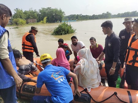 The SBF team rescued 138 people and cattle from the flood in South Assam.